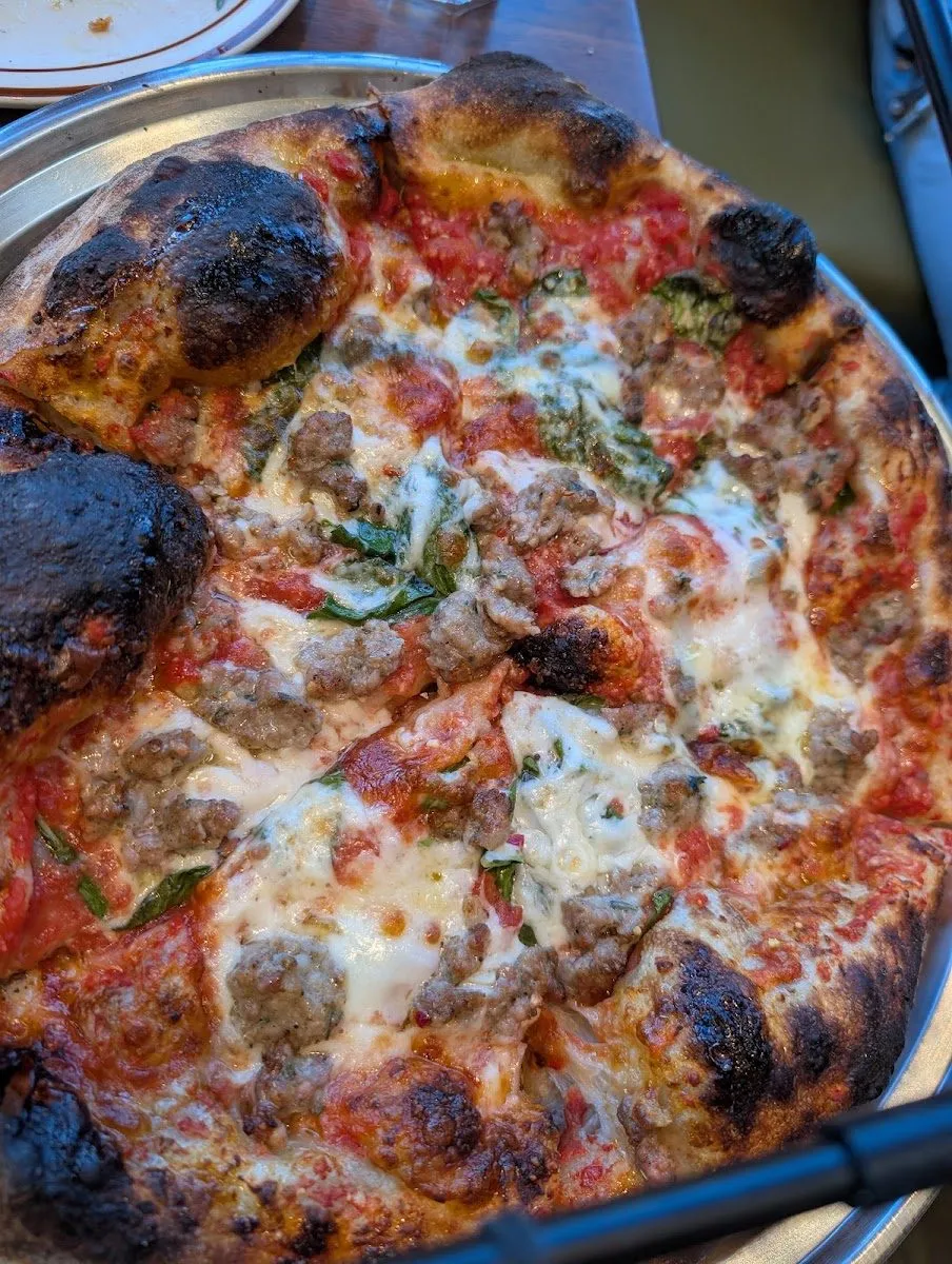 Folks Pizzeria, photo 3