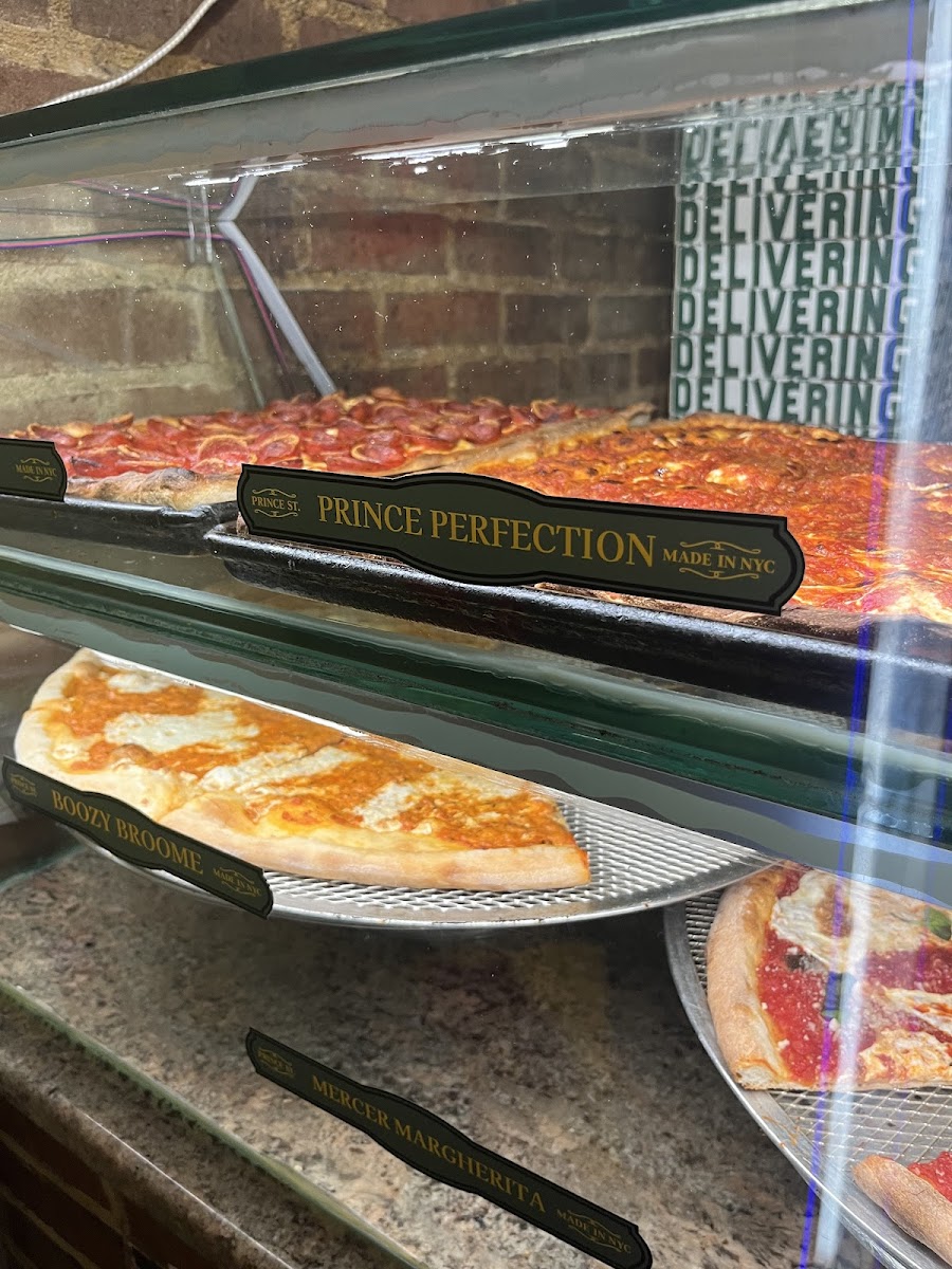 Prince Street Pizza, photo 2