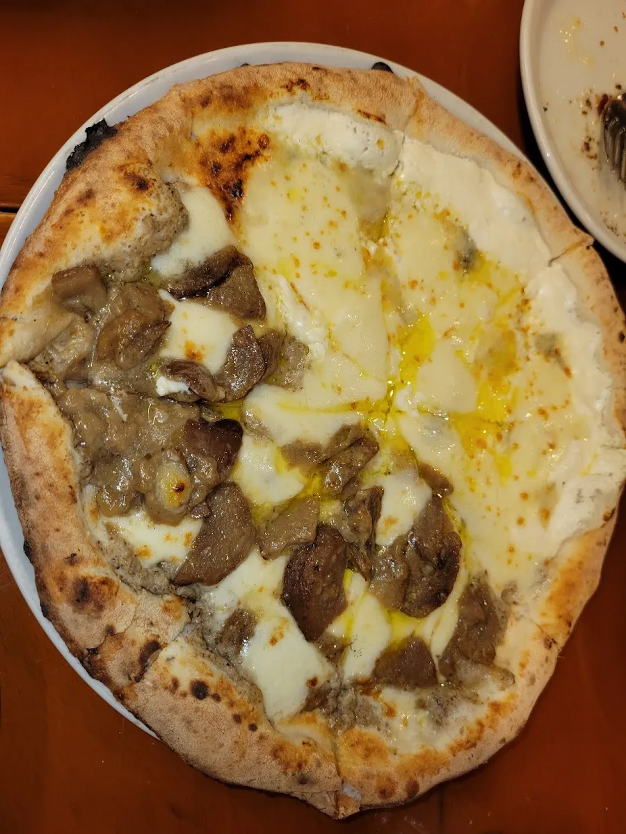 Pizzeria Eigoro Iyomishima, photo 4