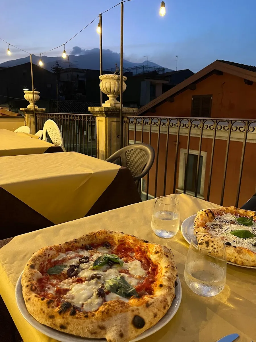 Antica Pizzeria Napoletana, photo 2