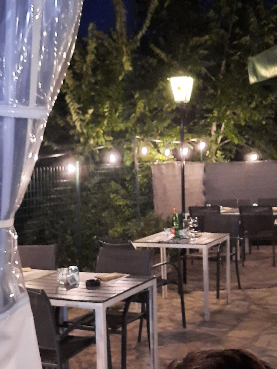 Ristorante Pizzeria ...E Io Pago!