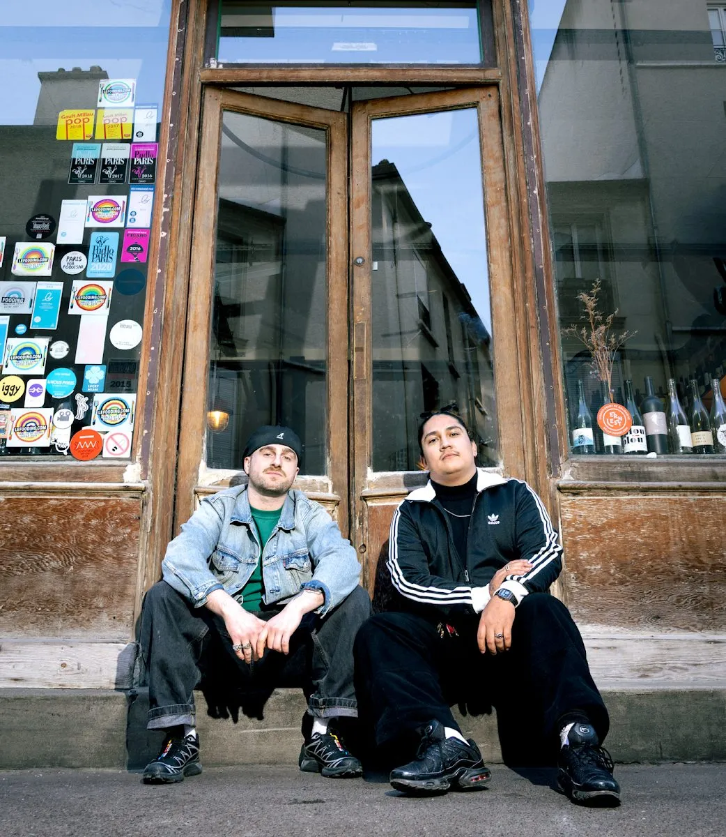 Jones, photo 4