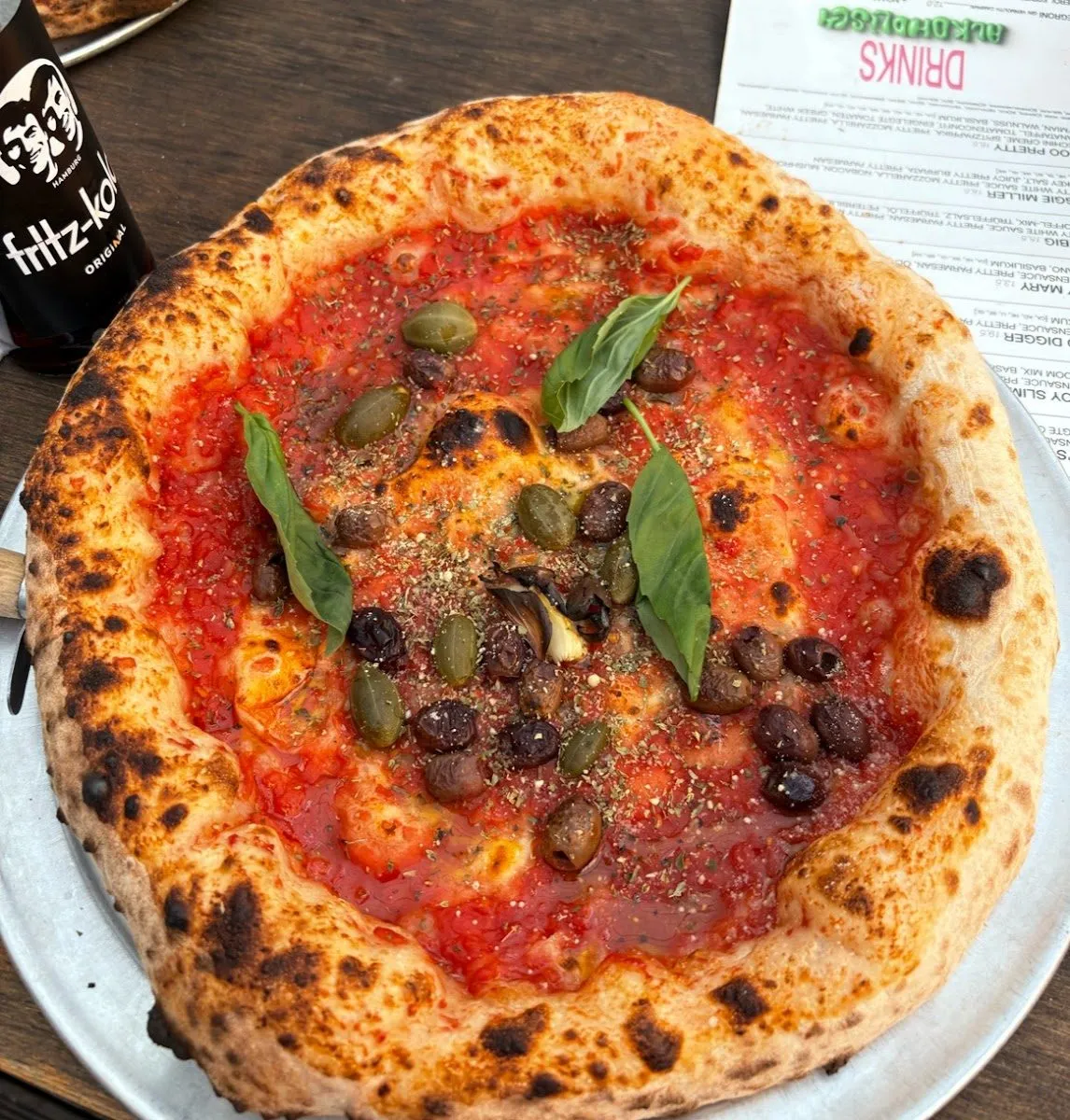 Pretty Pizza, photo 2