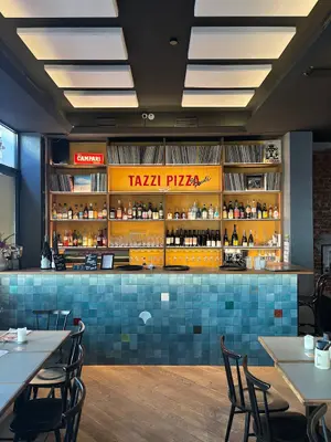 Tazzi Pizza