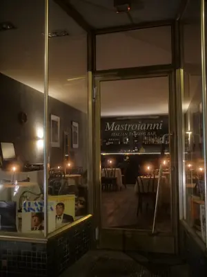 Mastroianni Bar