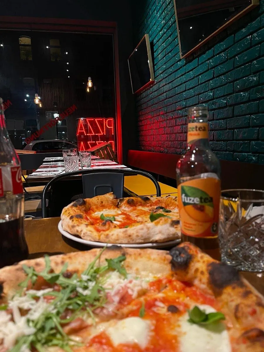 Luciano's Pizza, photo 2
