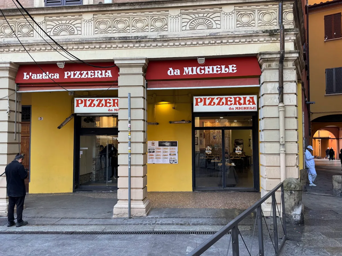 L’Antica Pizzeria Da Michele Bologna, photo 1