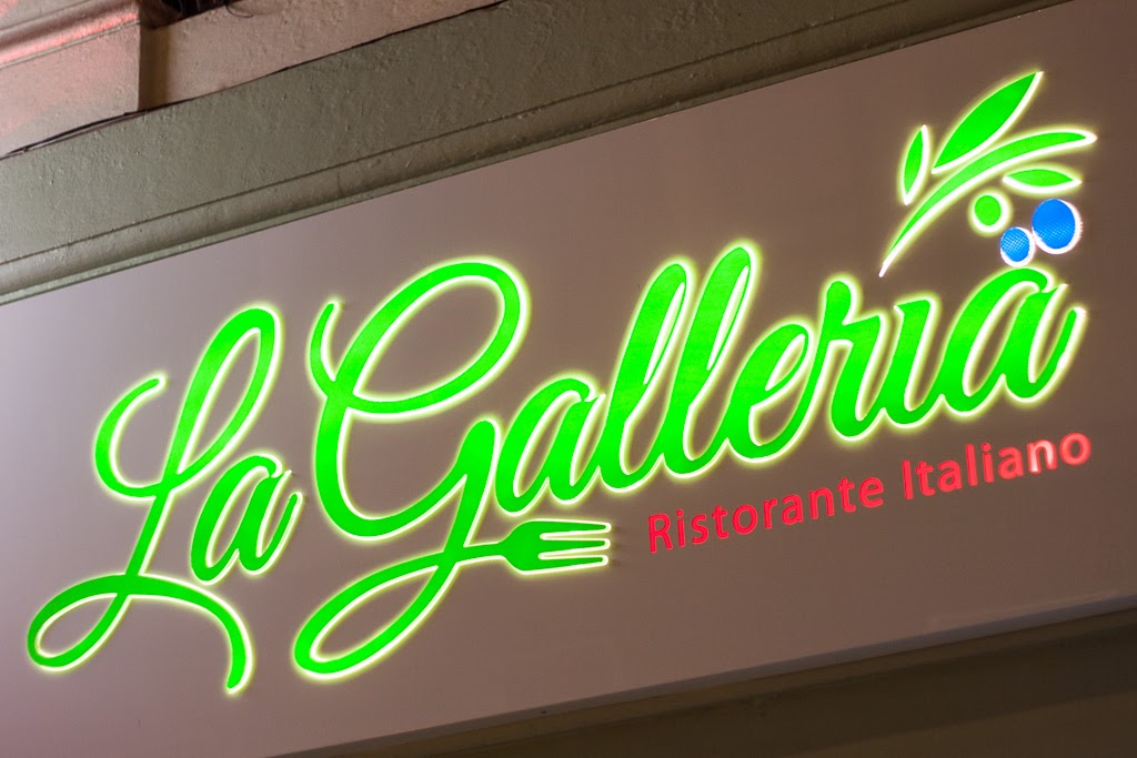 La Galleria, photo 3