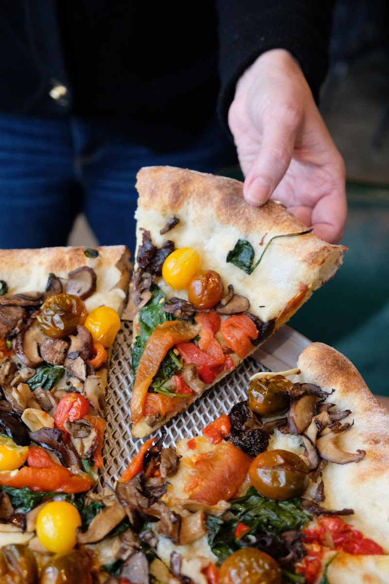 Robert's Pizza, photo 5