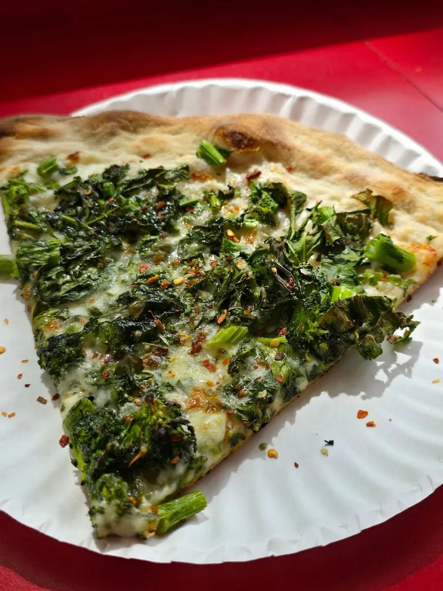Dragon Pizza, photo 4