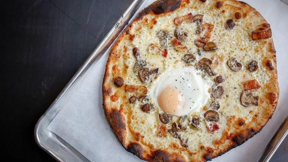 White Pie, photo 3