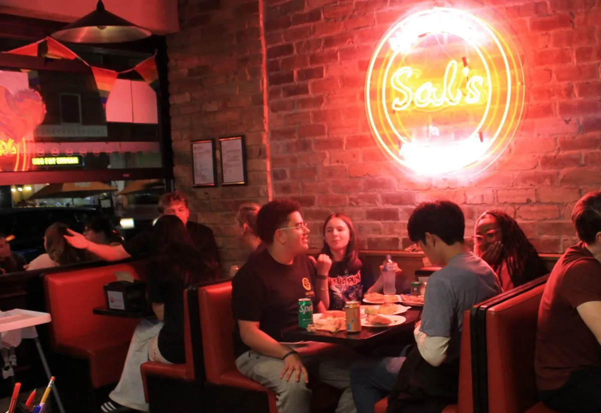 Sal's Authentic New York Pizza 314-318 Victoria Street, Darlinghurst, photo 2