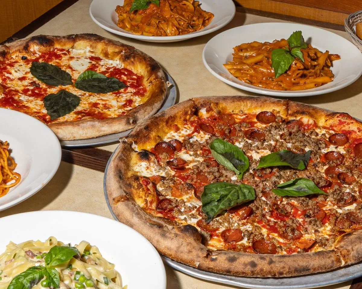 Angelo's Coal Oven Pizzeria, photo 3