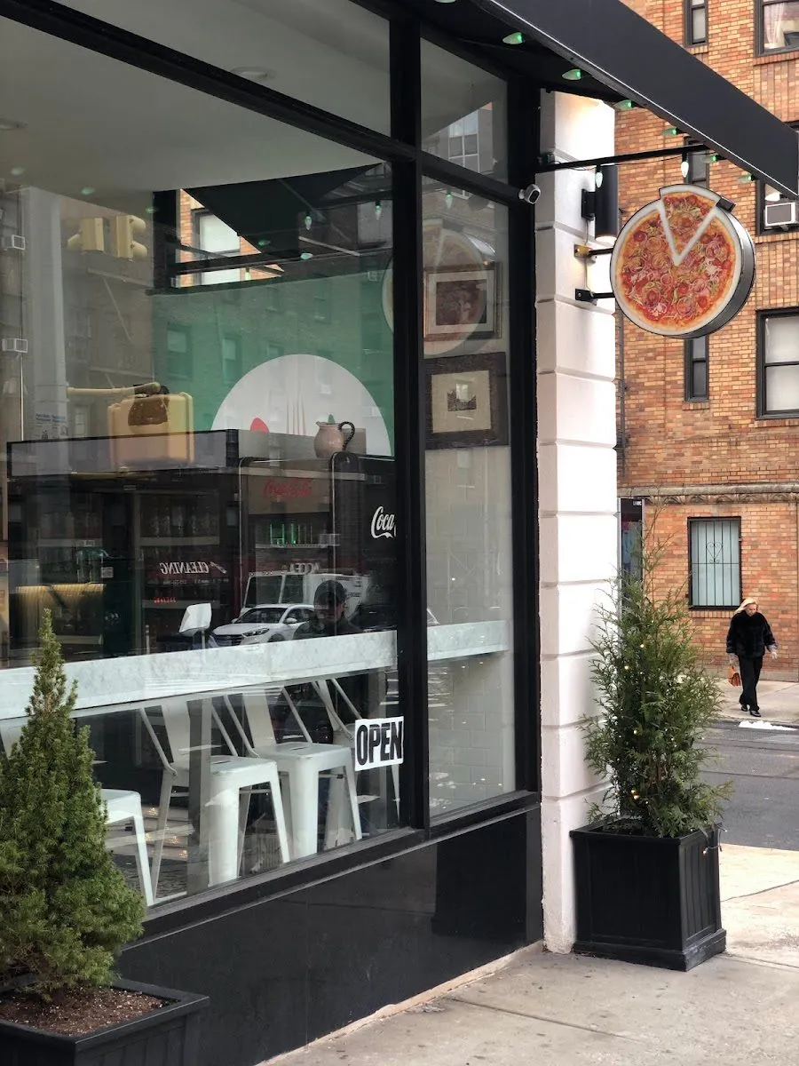Brick Oven Pizza 33, photo 1