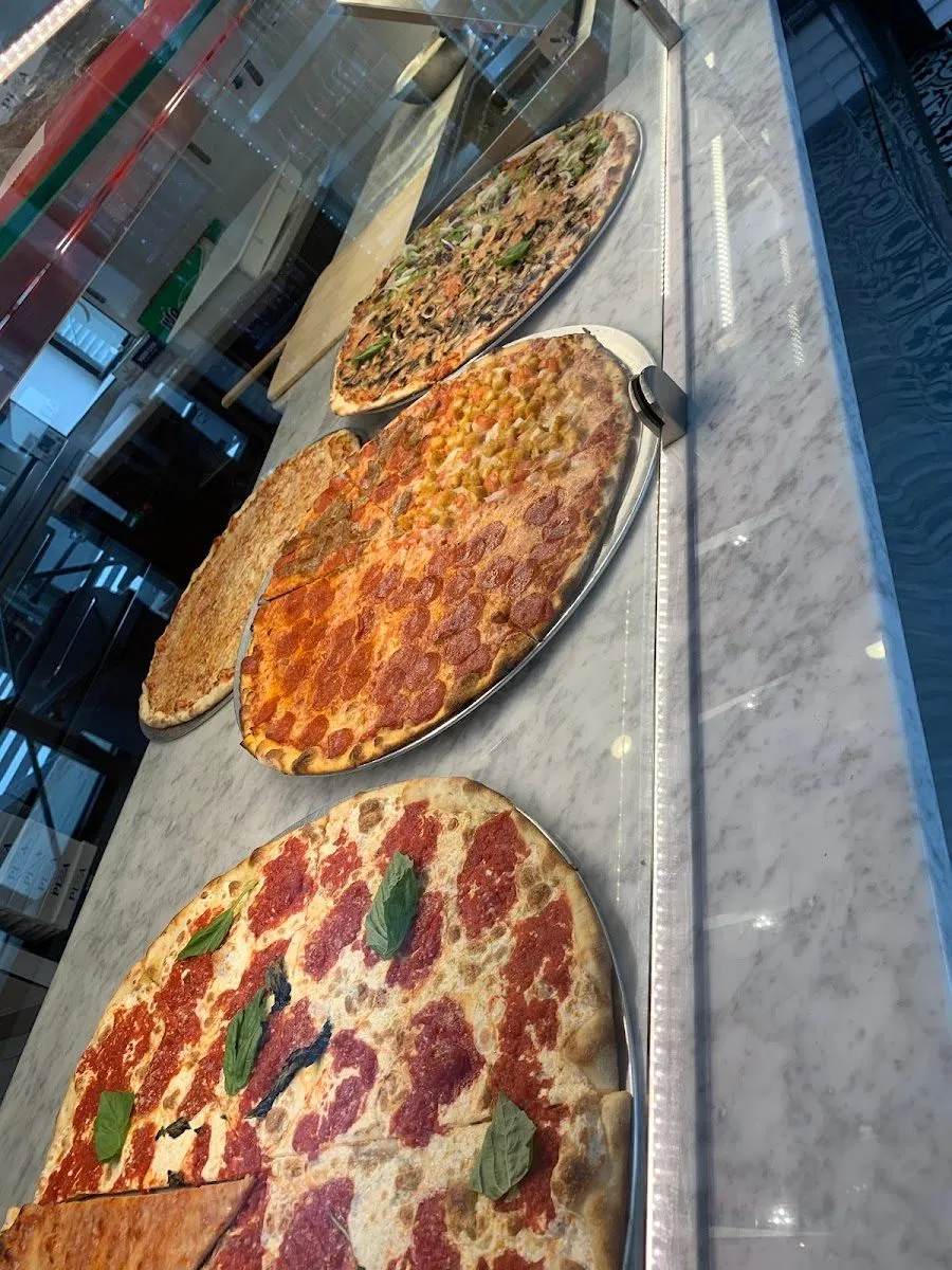 Brick Oven Pizza 33, photo 2