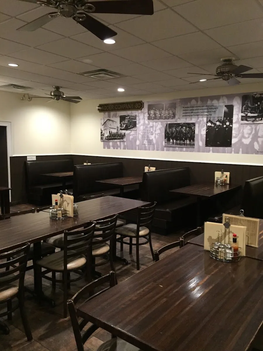 Denino's Pizzeria Tavern, photo 2