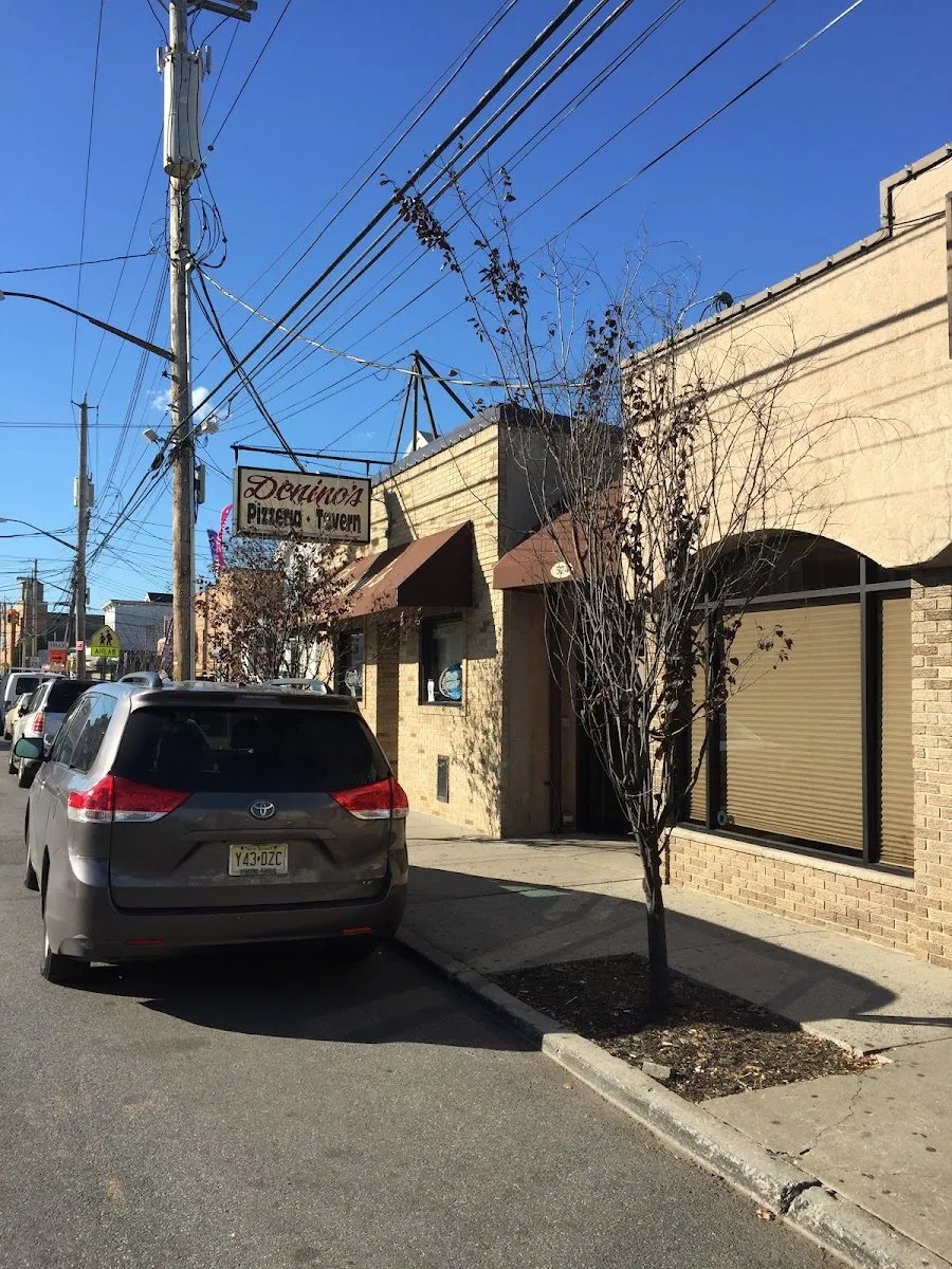 Denino's Pizzeria Tavern, photo 4