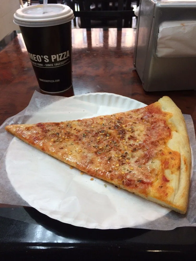 Francesco's Pizzeria, photo 4