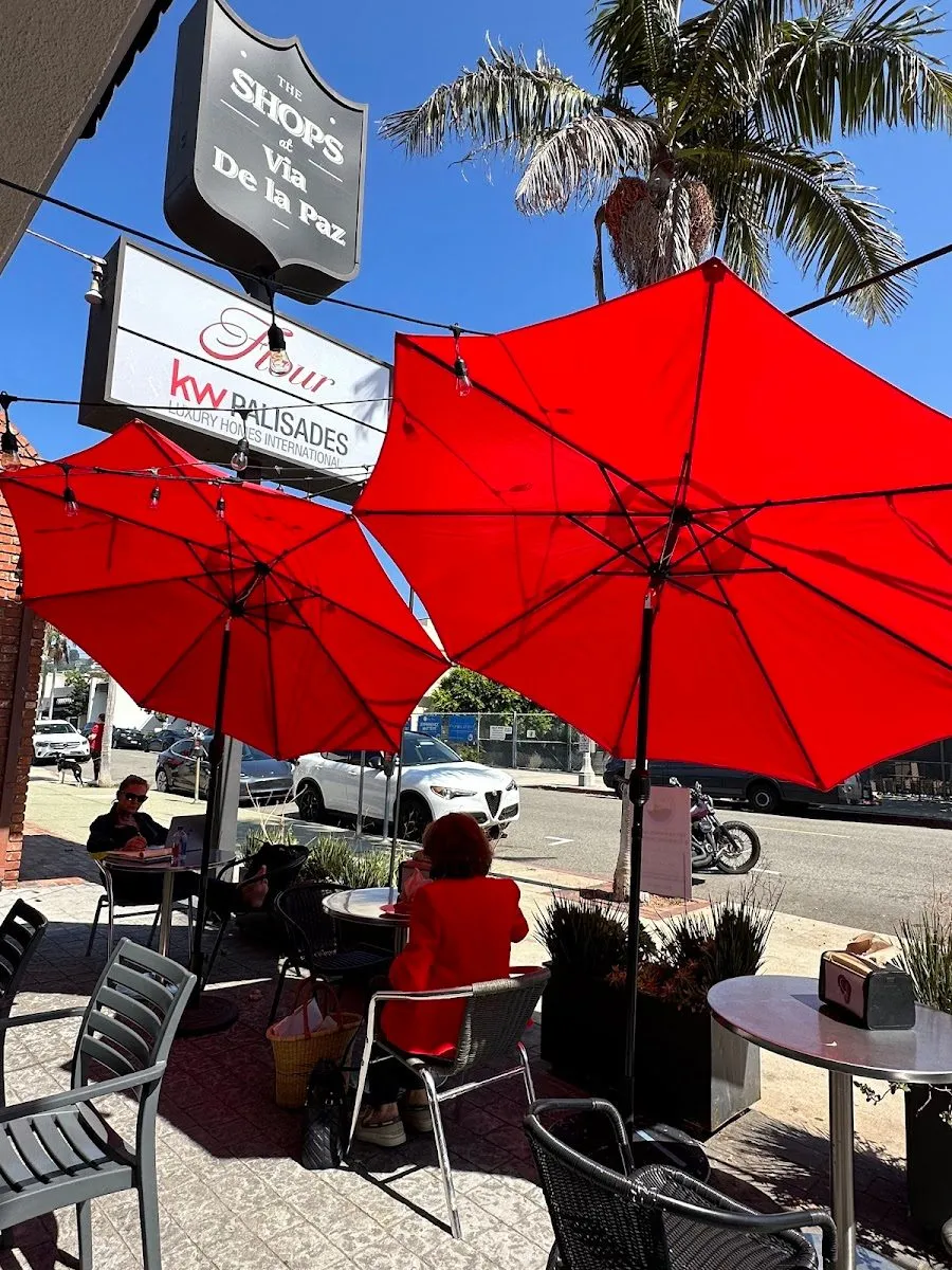 Flour Pizzeria & Cafe, photo 1