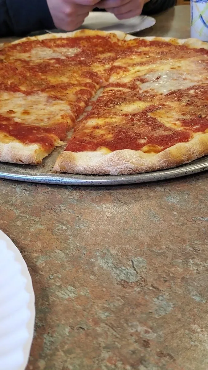 Vince’s Pizzeria, photo 3