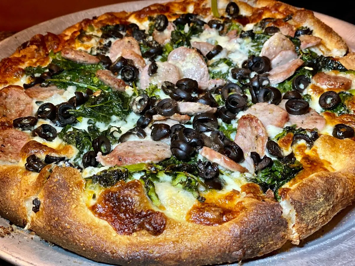 Ernie’s Pizzeria, photo 2