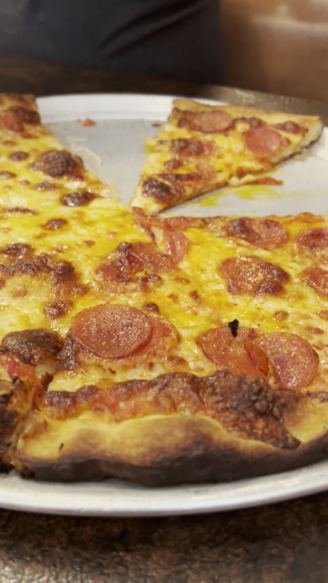 Ernie’s Pizzeria, photo 3