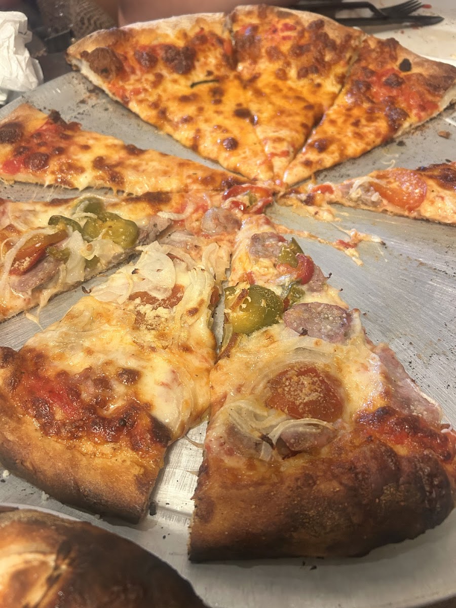 Ernie’s Pizzeria, photo 4