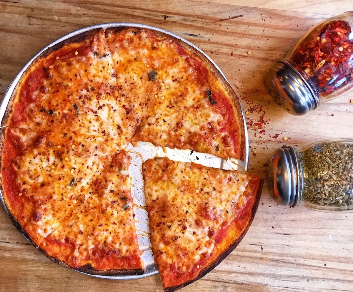 Vezzo Thin Crust Pizza, photo 10
