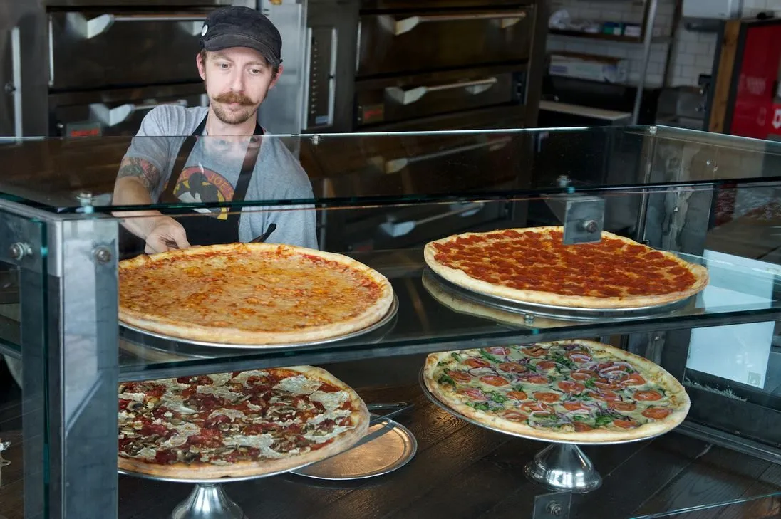 Five Points Pizza East, photo 4