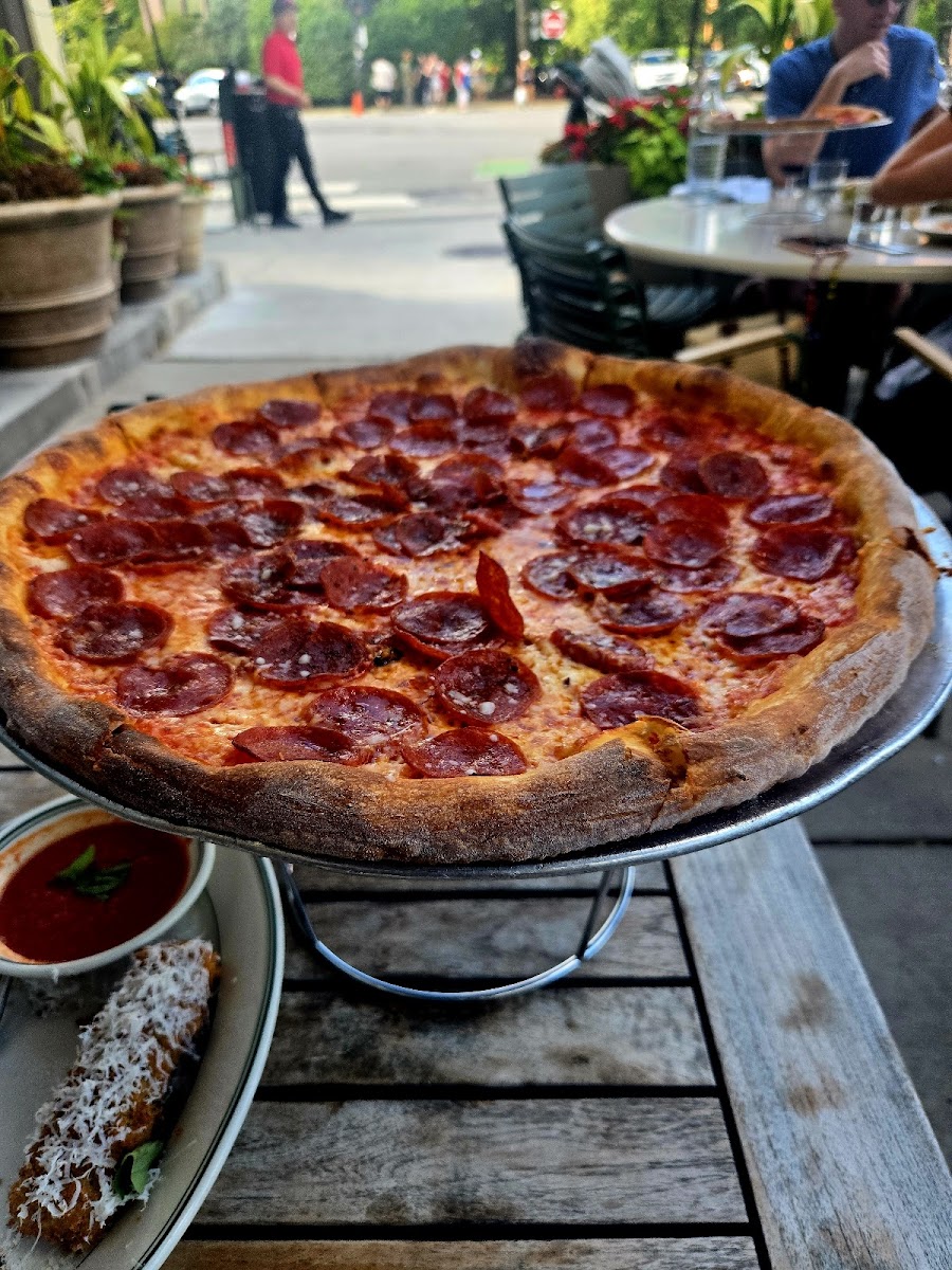 DeNucci's, photo 2