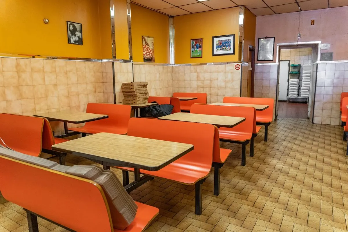 Elegante Pizzeria, photo 1