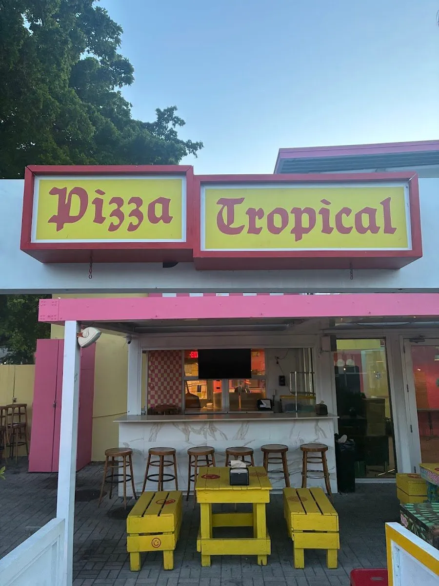 Pizza Tropical, photo 1