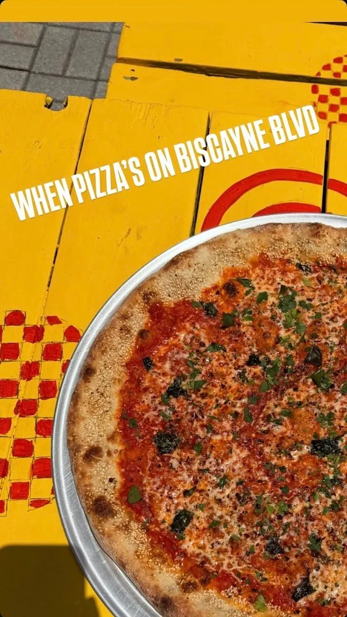 Pizza Tropical, photo 2