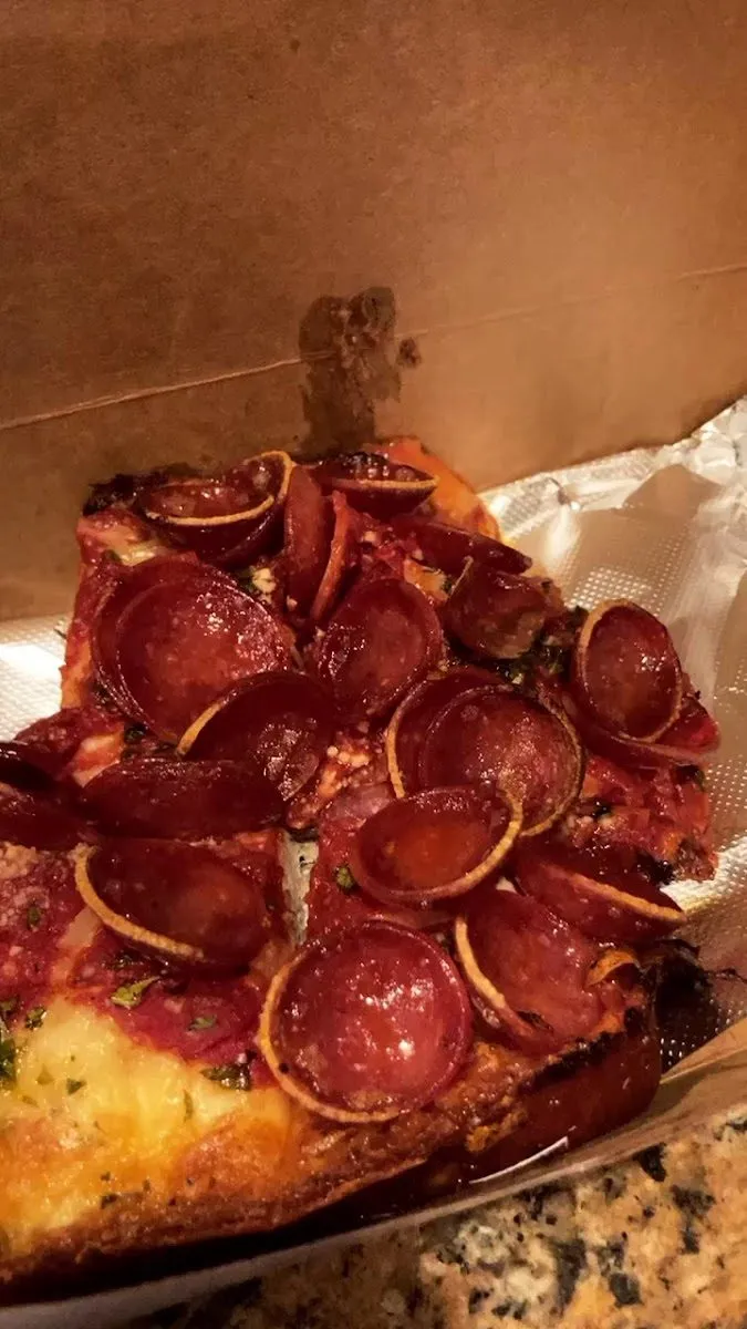 Lions & Tigers & Squares Detroit Pizza, photo 3