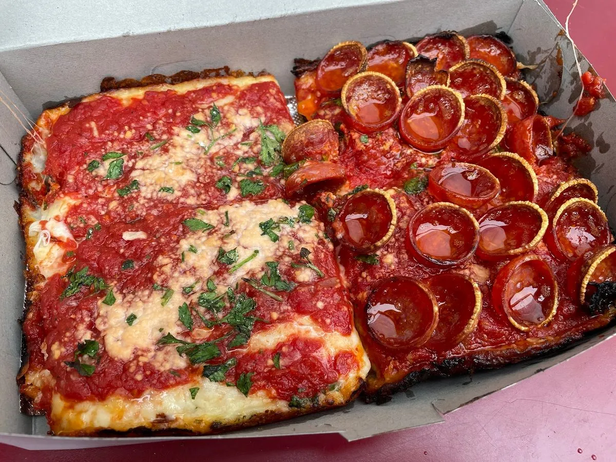 Lions & Tigers & Squares Detroit Pizza, photo 4