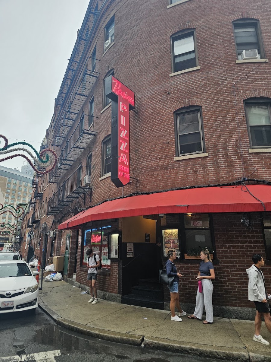 Regina Pizzeria, photo 3