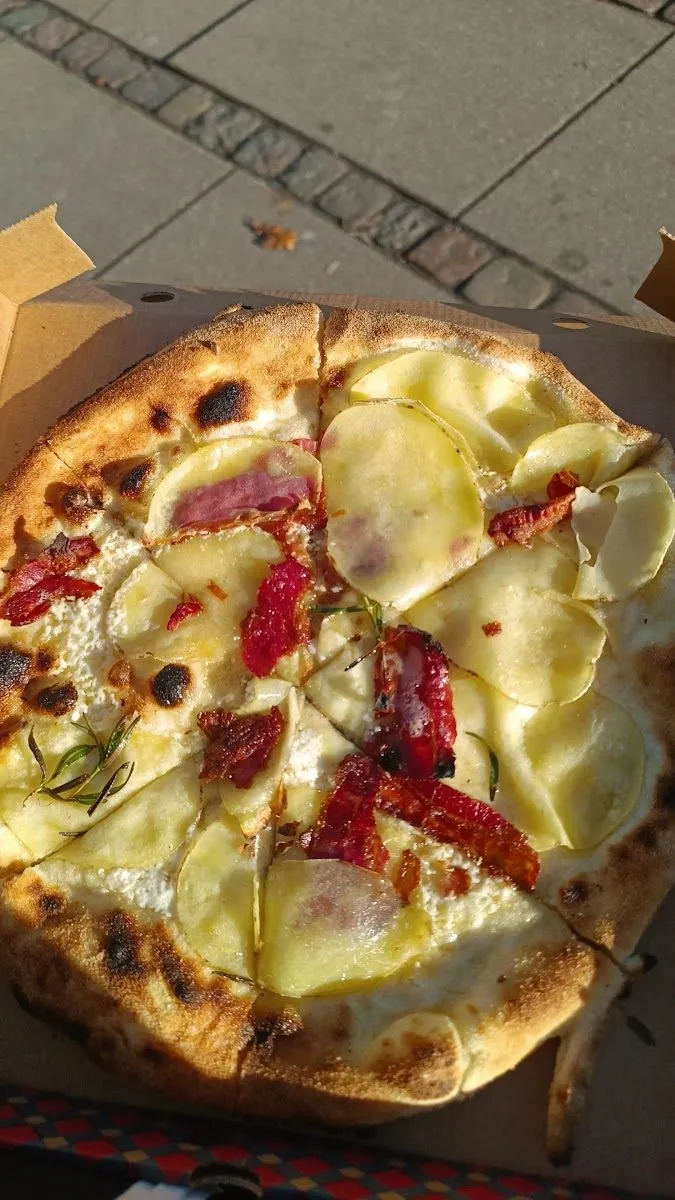 Mio Pizza, photo 2