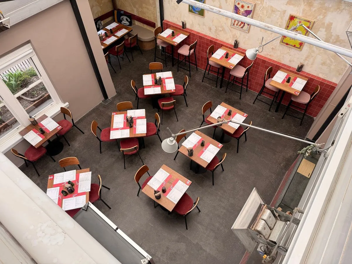 Red Sparrow Pizza, photo 1