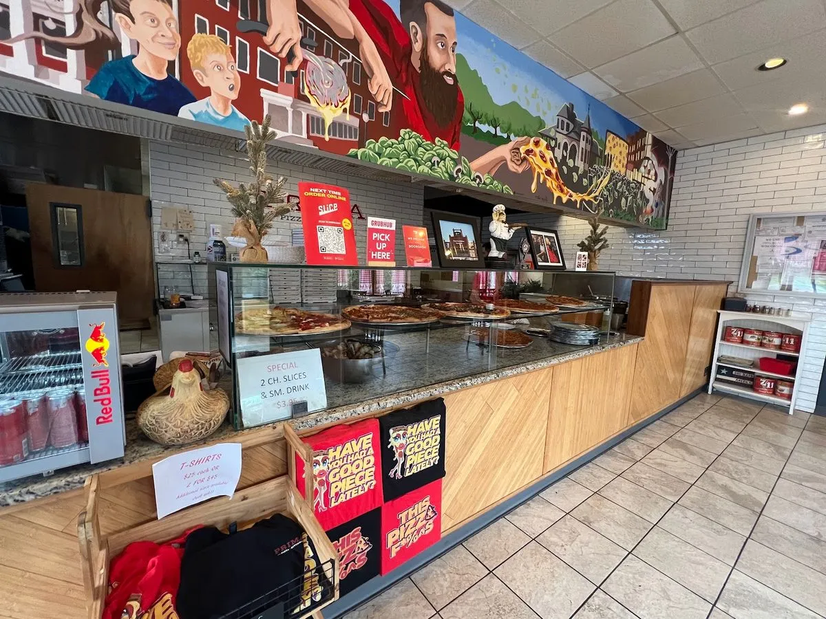 Prima Pizza Kitchen, photo 1