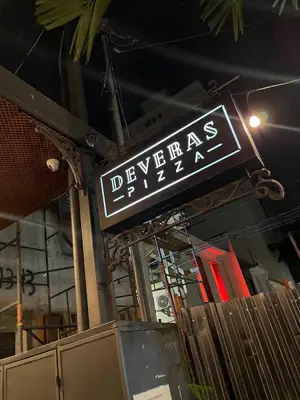 Deveras Pizza