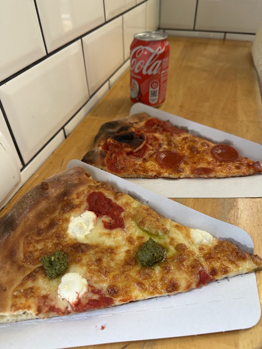 Slice of New York Pizza Sevilla, photo 3