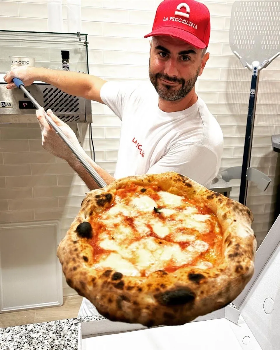 La piccolina Pizzeria Napoletana, photo 2