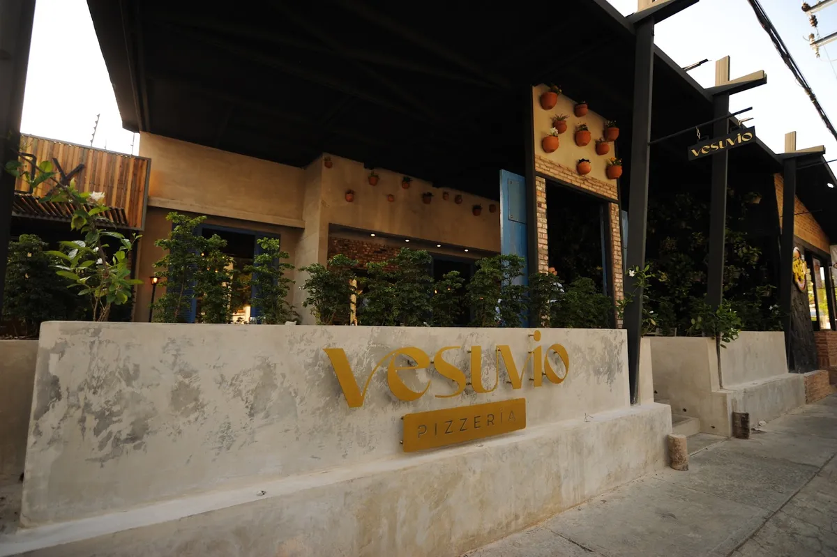 Vesuvio Pizzeria, photo 6