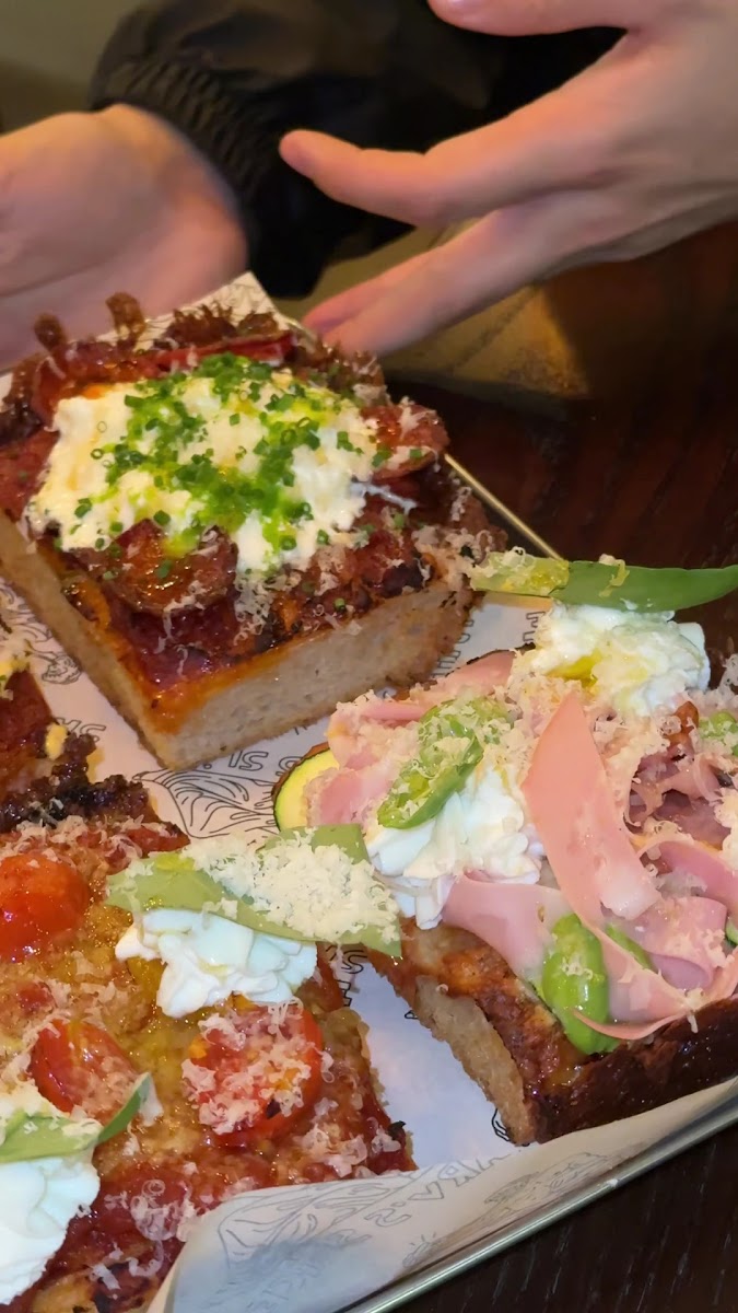 Sav's Slice, photo 2