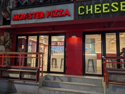Monster Pizza
