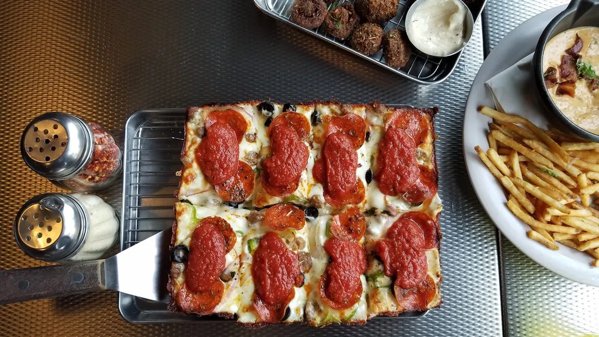 Motor City Pizza, photo 8