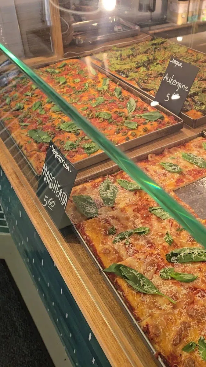 Pizzeria Izza City, photo 3