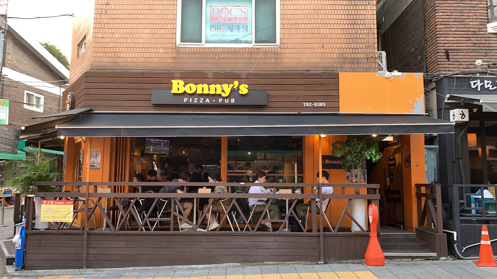 Bonny's Pizza Pub