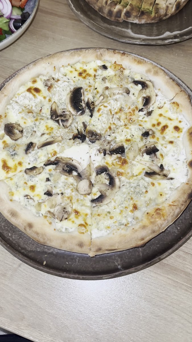 Pizzeria Mikulka Prague, photo 2