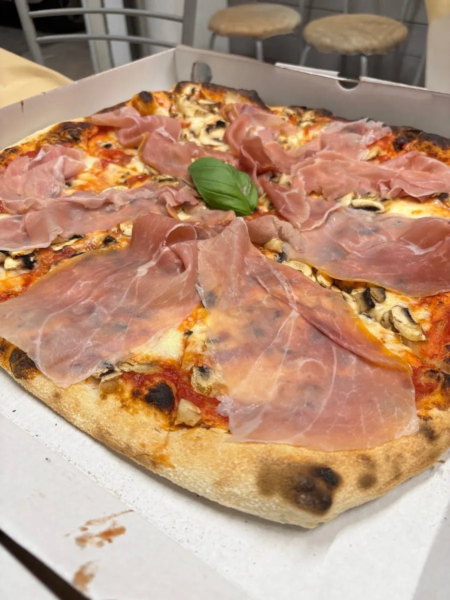 Pizzeria Polleria Zummo, photo 4